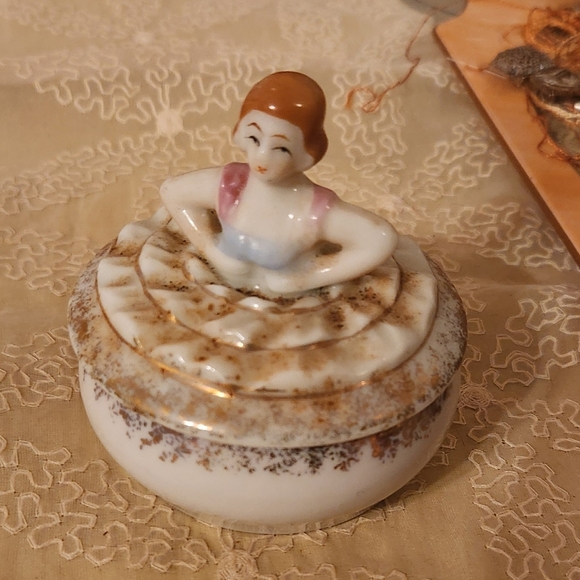 Ceramic Dresser Dish - Picture 1 of 7